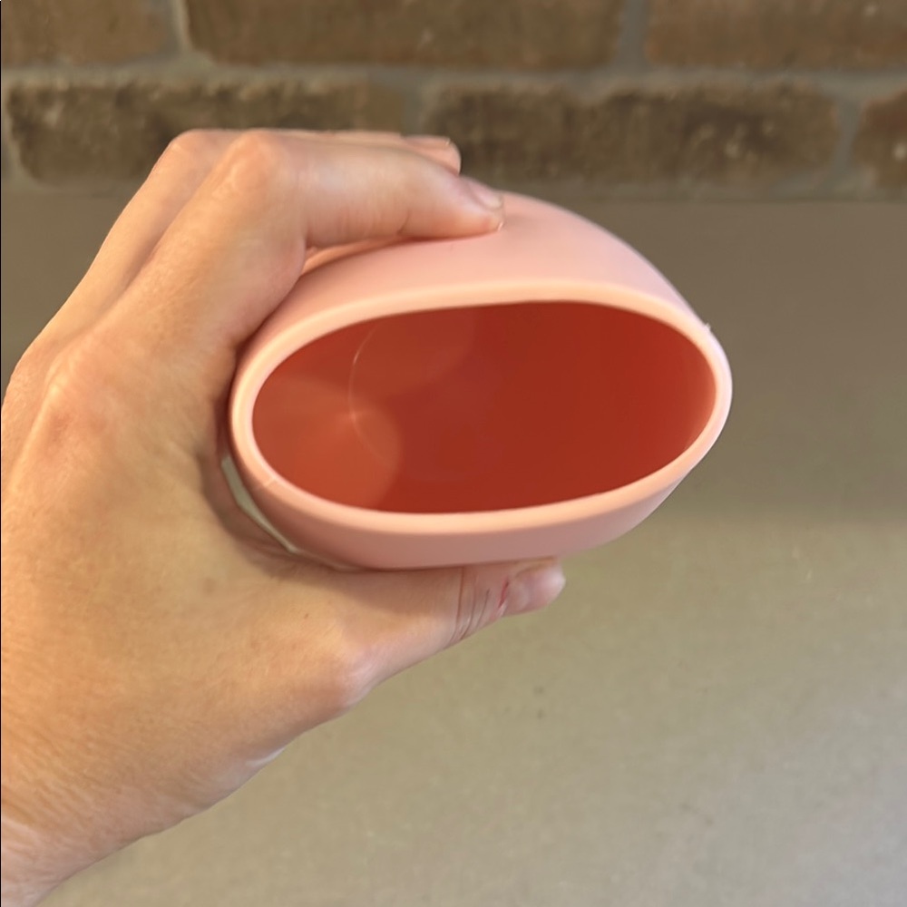 Odeme Blush Pink Stemless Silicon Wine Glasses for Beach or Pool Set of 2 - Picture 4 of 9